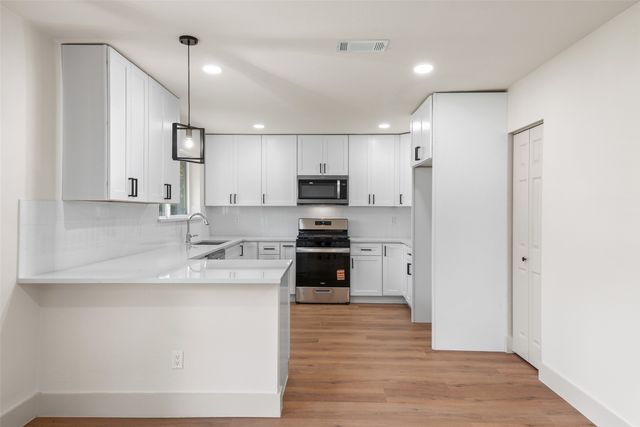 9404 Glengreen Drive, Dallas, TX 75217