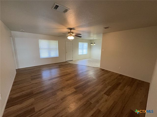 621 Deloris Drive, Killeen, TX 76542