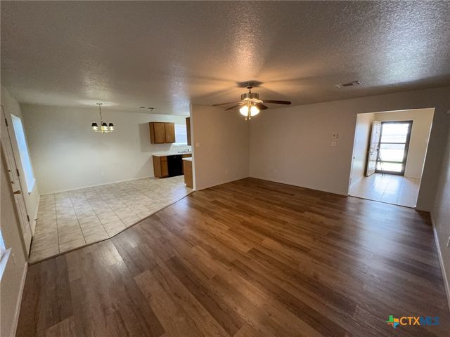 621 Deloris Drive, Killeen, TX 76542
