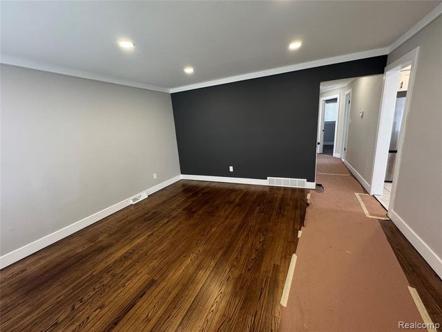 12107 Centralia, Redford, MI 48239