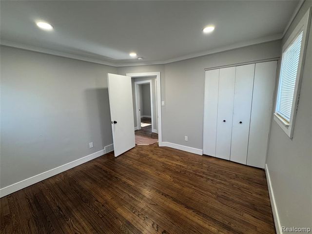 12107 Centralia, Redford, MI 48239