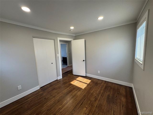 12107 Centralia, Redford, MI 48239