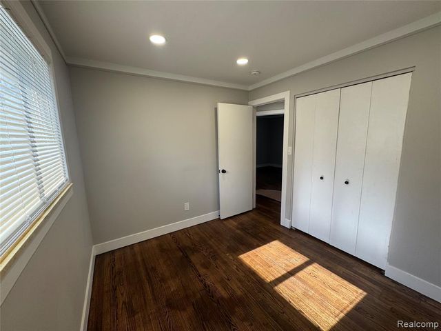 12107 Centralia, Redford, MI 48239