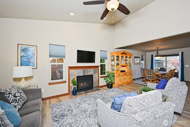 10763 Armada Avenue NW, Silverdale, WA 98383