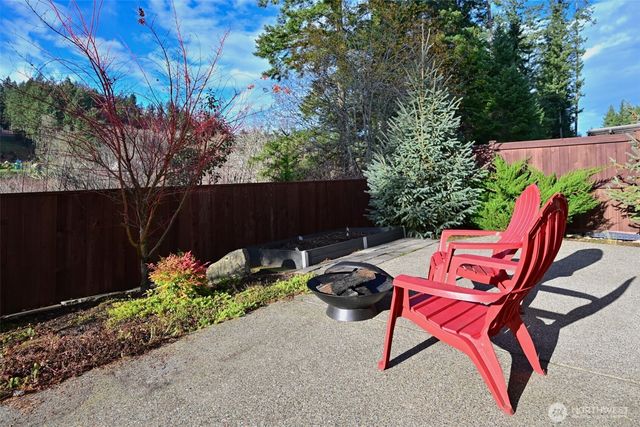 10763 Armada Avenue NW, Silverdale, WA 98383