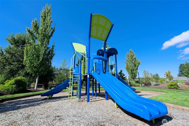 10763 Armada Avenue NW, Silverdale, WA 98383