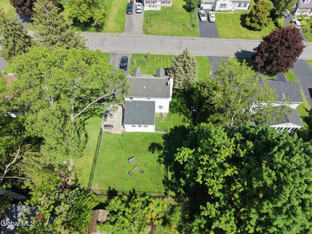27 Ridge Road, Ravena, NY 12143