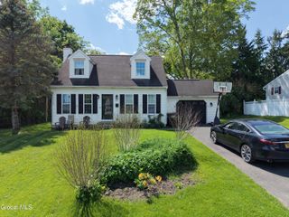 27 Ridge Road, Ravena, NY 12143