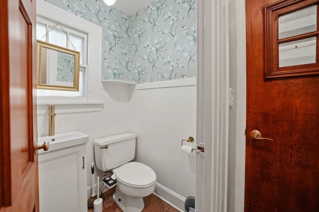 211 Greenway Rd., Salina, KS 67401