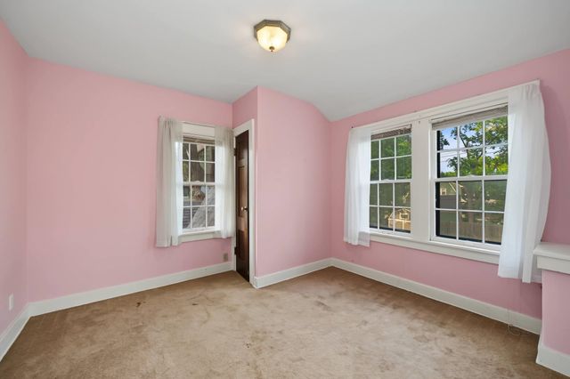 211 Greenway Rd., Salina, KS 67401