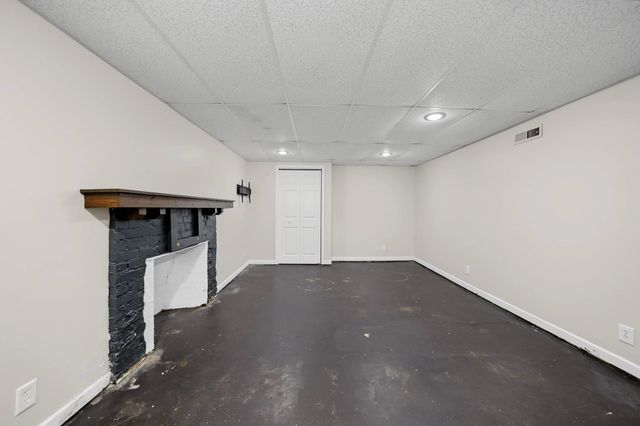 211 Greenway Rd., Salina, KS 67401