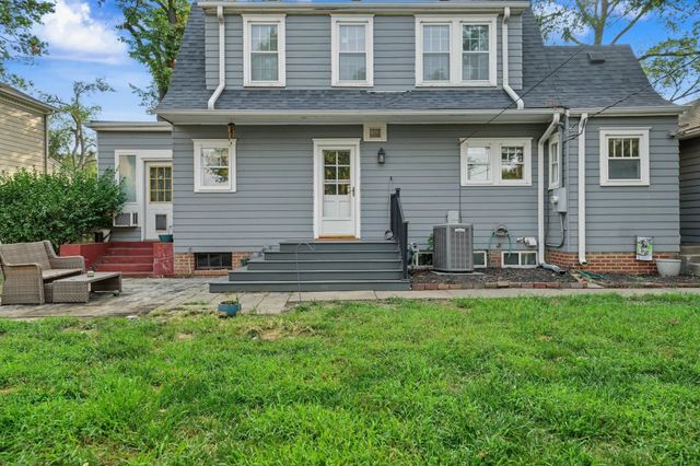 211 Greenway Rd., Salina, KS 67401