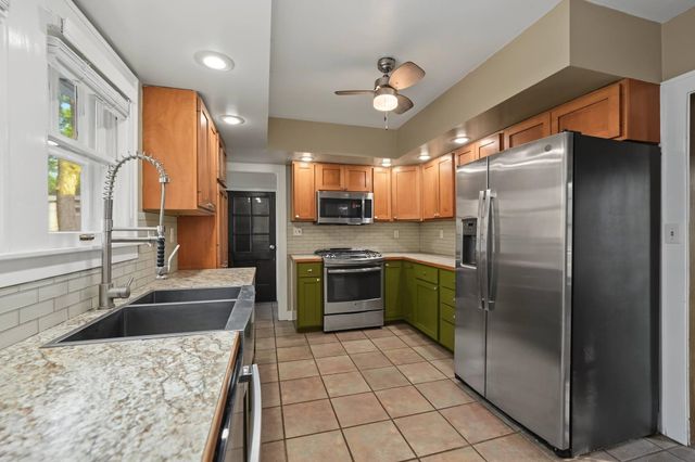 211 Greenway Rd., Salina, KS 67401
