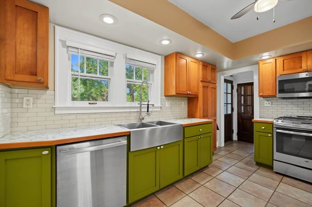 211 Greenway Rd., Salina, KS 67401