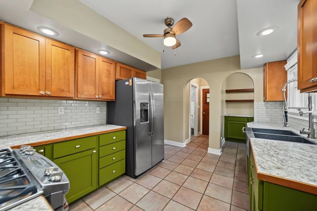 211 Greenway Rd., Salina, KS 67401