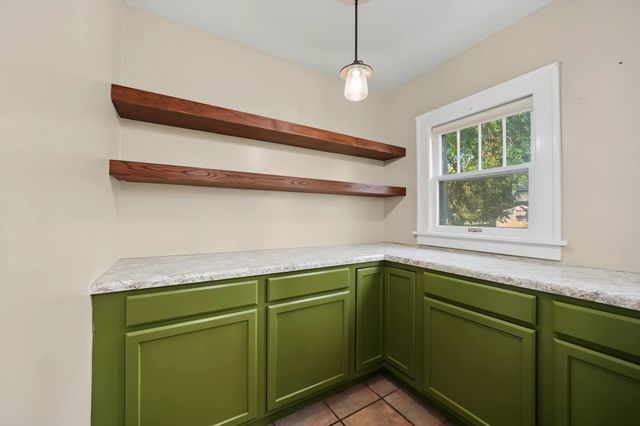 211 Greenway Rd., Salina, KS 67401
