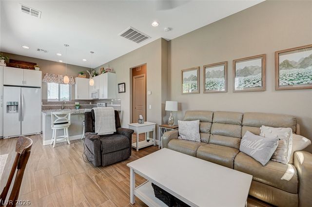 7638 Rafter Court, Las Vegas, NV 89139