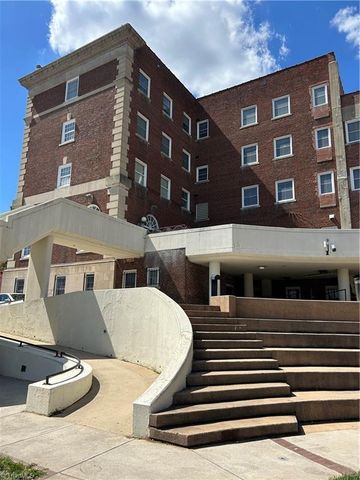 315 N Spruce Street 509, Winston-salem, NC 27101