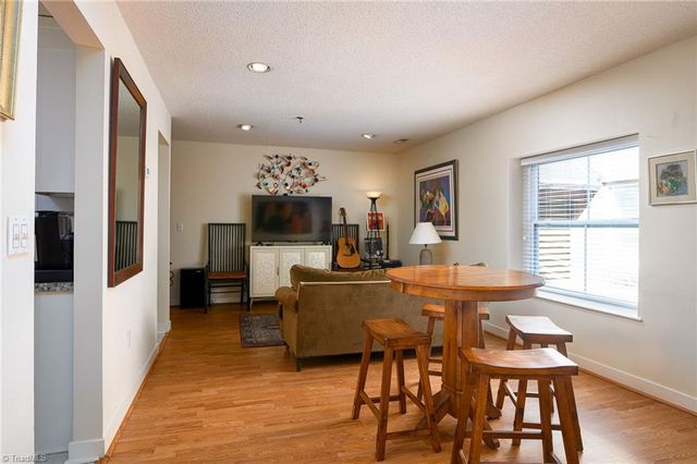 315 N Spruce Street 509, Winston-salem, NC 27101