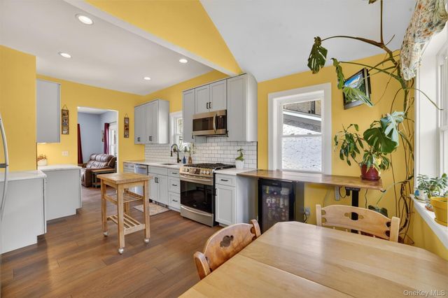 903 Howard Avenue, Mamaroneck, NY 10543