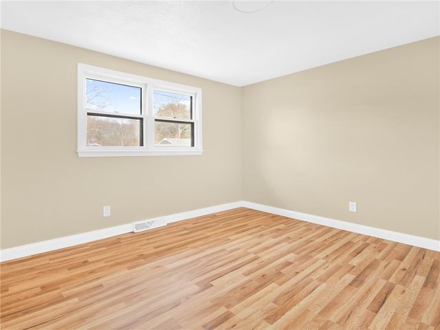 20 Killey Avenue, Warwick, RI 02889