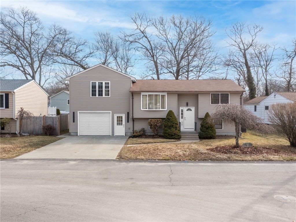 20 Killey Avenue, Warwick, RI 02889
