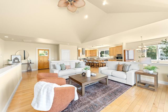 15438 Tarr Ditch Rd, Grass Valley, CA 95949