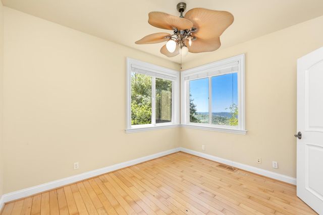 15438 Tarr Ditch Rd, Grass Valley, CA 95949