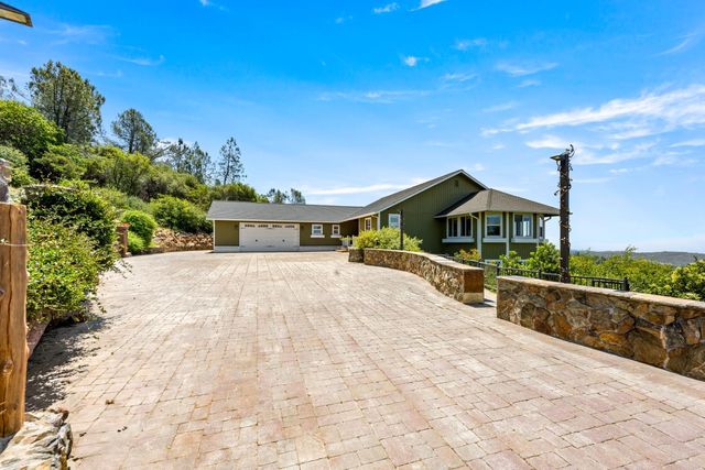 15438 Tarr Ditch Rd, Grass Valley, CA 95949