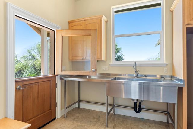 15438 Tarr Ditch Rd, Grass Valley, CA 95949