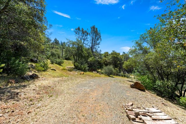 15438 Tarr Ditch Rd, Grass Valley, CA 95949