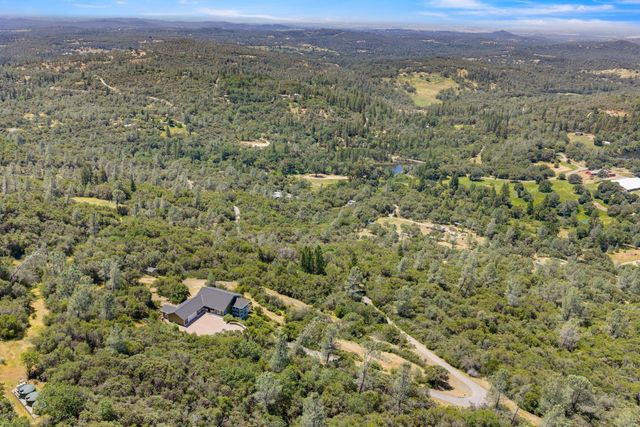15438 Tarr Ditch Rd, Grass Valley, CA 95949