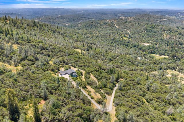15438 Tarr Ditch Rd, Grass Valley, CA 95949
