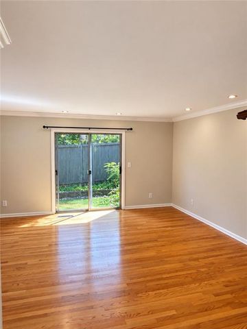 3501 Roswell Road 501, Atlanta, GA 30305
