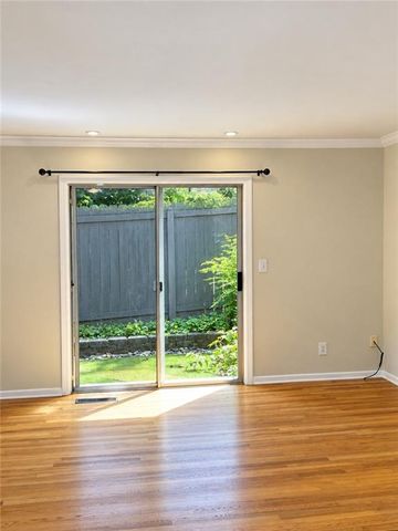 3501 Roswell Road 501, Atlanta, GA 30305