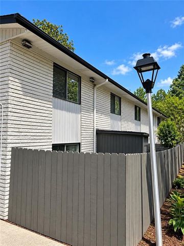 3501 Roswell Road 501, Atlanta, GA 30305