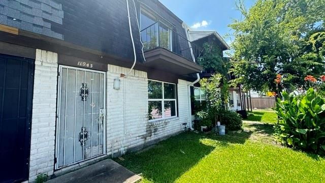 11943 Beechnut Street, Houston, TX 77072