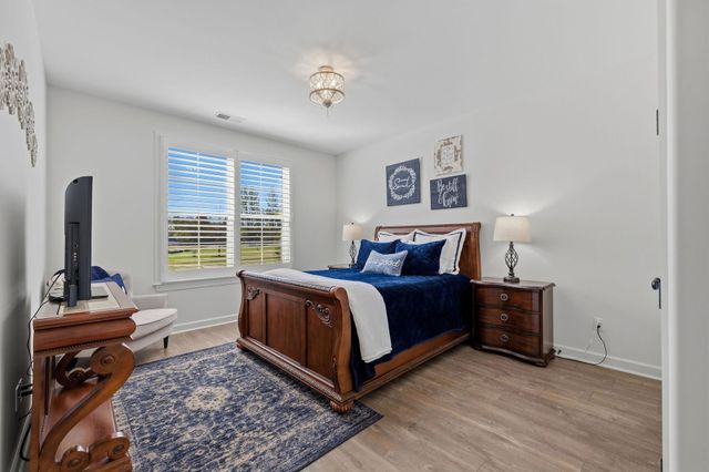 65 SANDBANK CV, Piperton, TN 38066