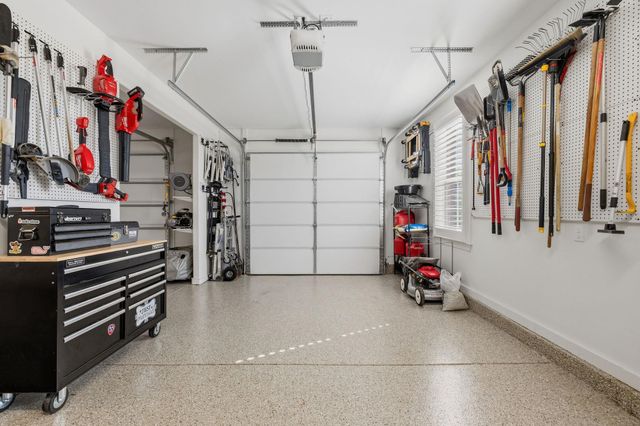 65 SANDBANK CV, Piperton, TN 38066