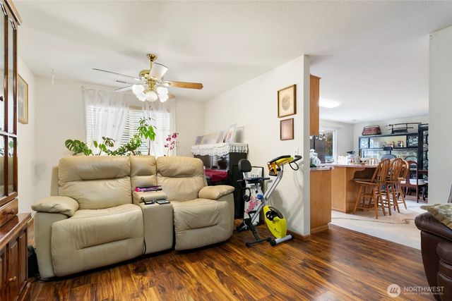 20121 12th Avenue E, Spanaway, WA 98387