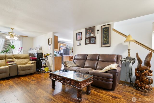 20121 12th Avenue E, Spanaway, WA 98387