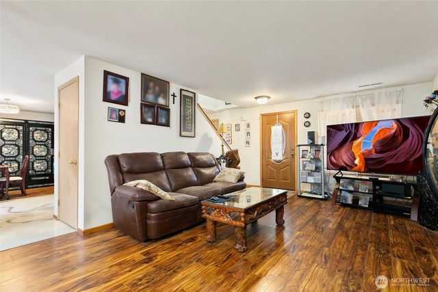 20121 12th Avenue E, Spanaway, WA 98387