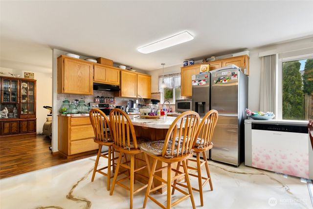 20121 12th Avenue E, Spanaway, WA 98387