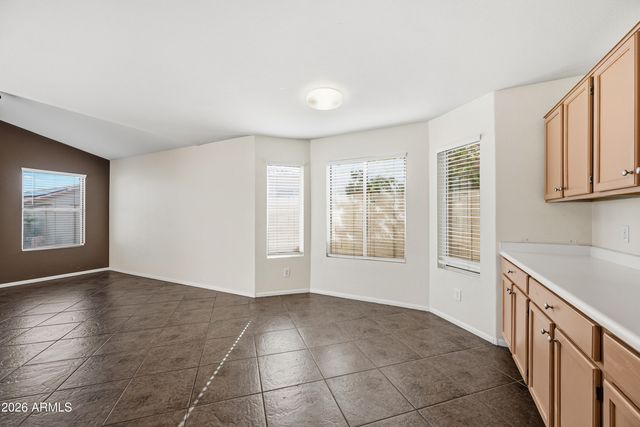 5011 W Kristal Way, Glendale, AZ 85308