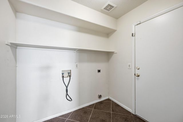 5011 W Kristal Way, Glendale, AZ 85308