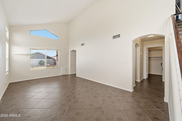 5011 W Kristal Way, Glendale, AZ 85308
