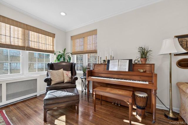 366 Stewart Avenue B10, Garden City, NY 11530