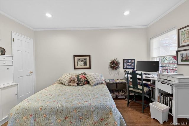 366 Stewart Avenue B10, Garden City, NY 11530