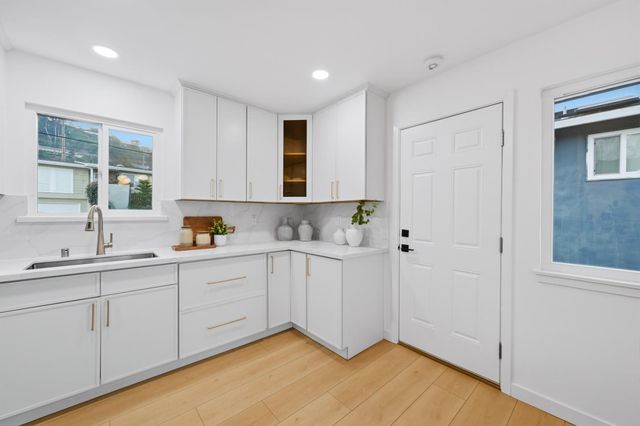 1609 Molitor Road, Belmont, CA 94002