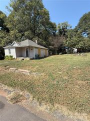 1810 Stowe Avenue, Gastonia, NC 28054